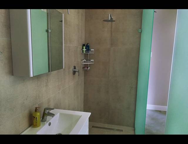 3 bed property to rent in LINDEN